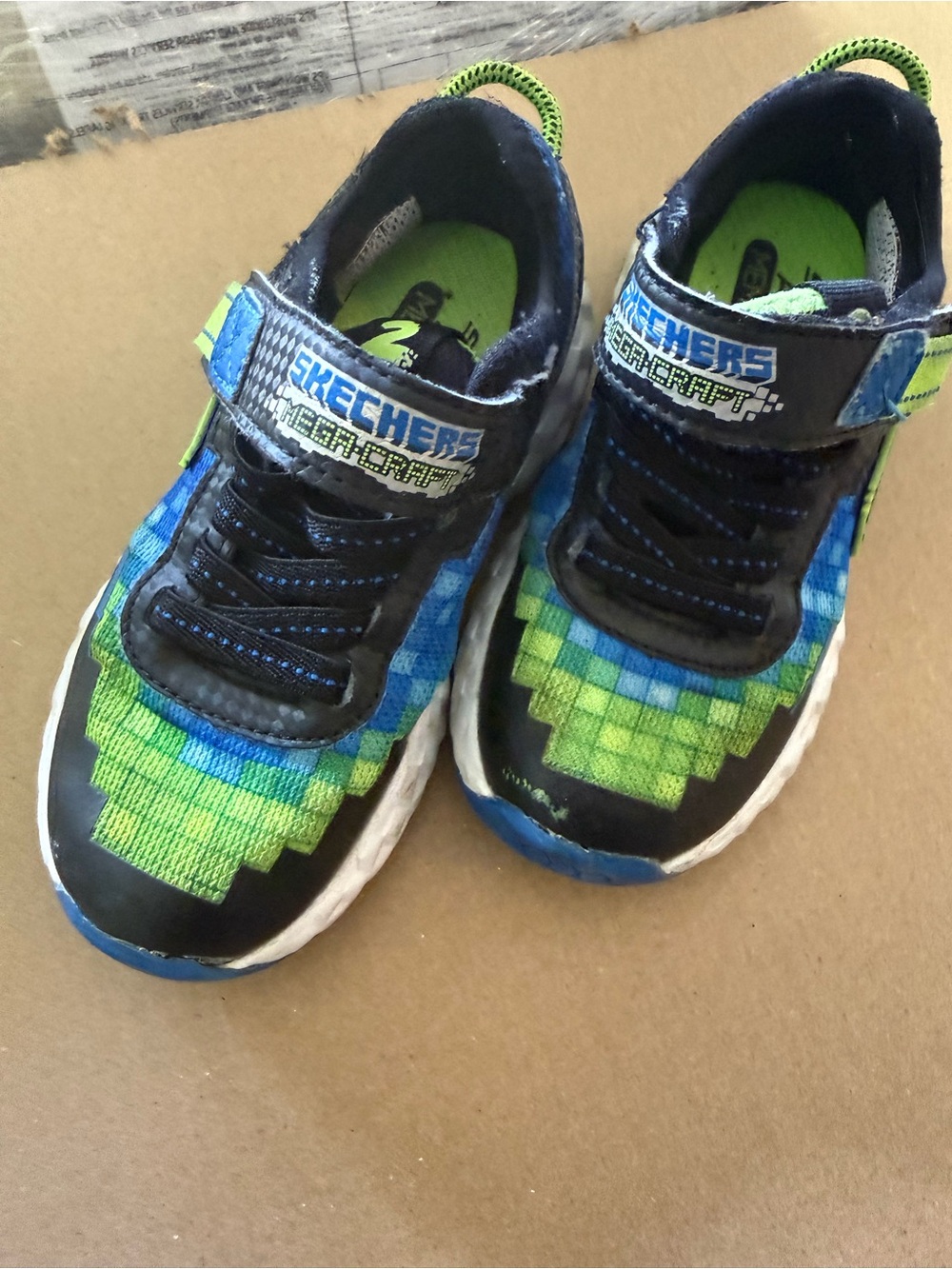 Skechers Kids Blue & Green Pixel Light-Up Sneakers